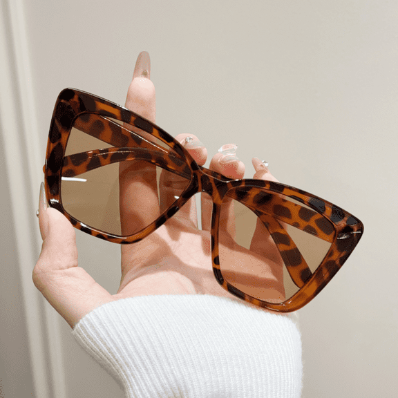 Trendy Large Frame Cat Eye Sunglasses For Women Men Retro Square Sun Glasses UV400 Protection Goggle Fashion Eyewear Shades