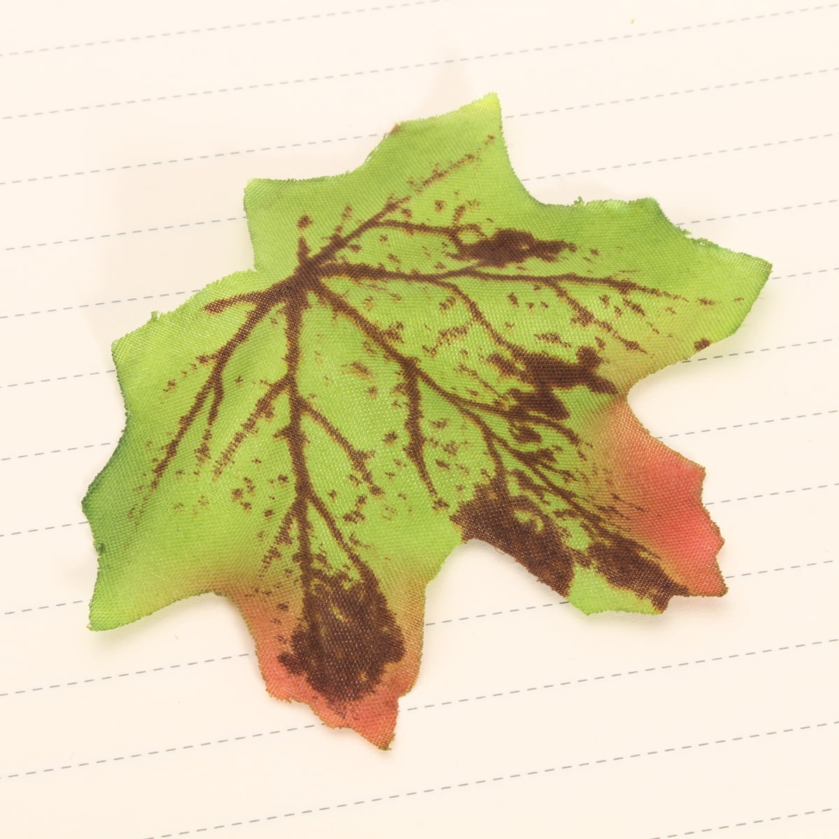 100Pcs Artificial Maple Fall Leaves Autumn Leaf Wedding Table Favor Decoration