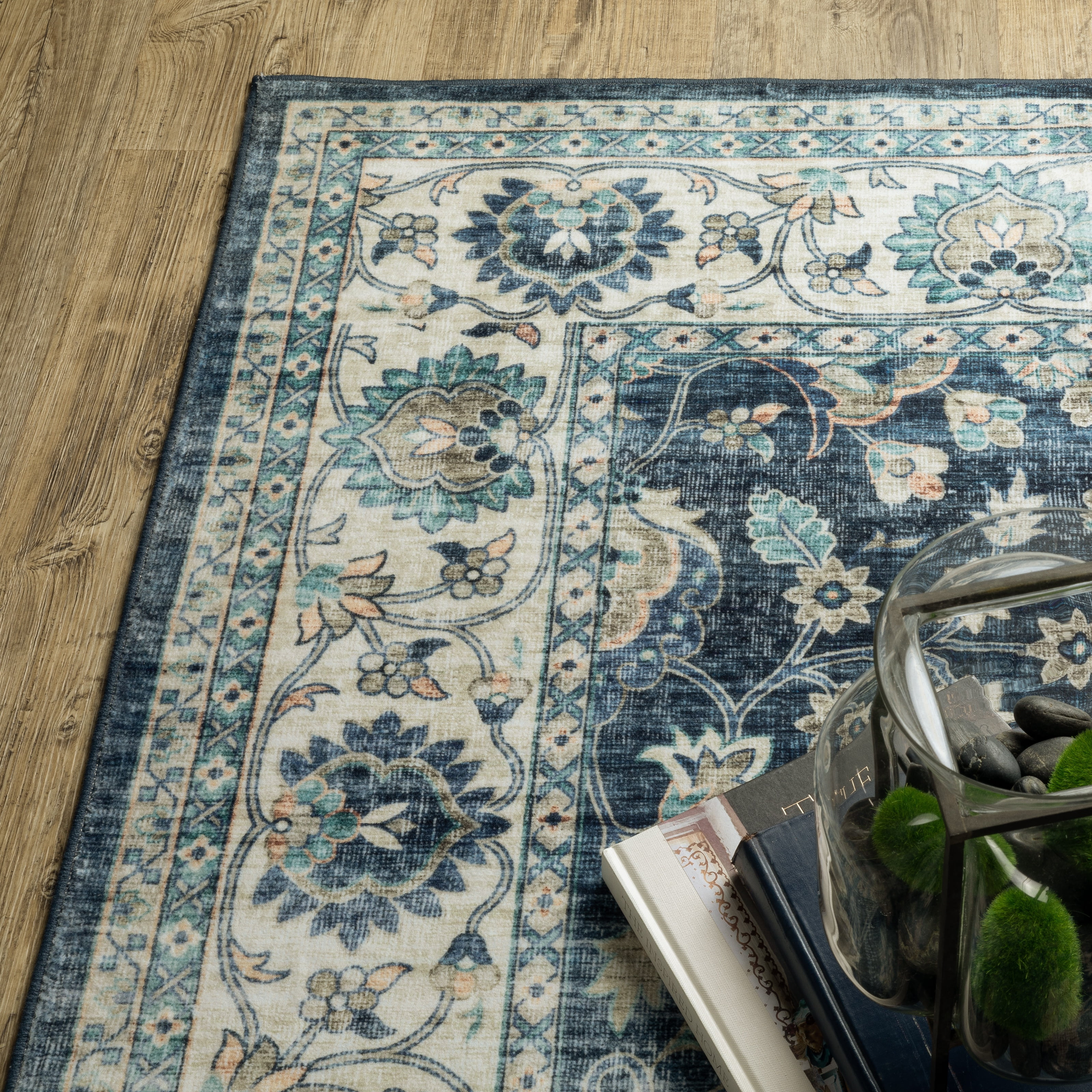 Avalon Home Sebastian Vintage Bordered Blue/ Ivory Washable Indoor Area Rug