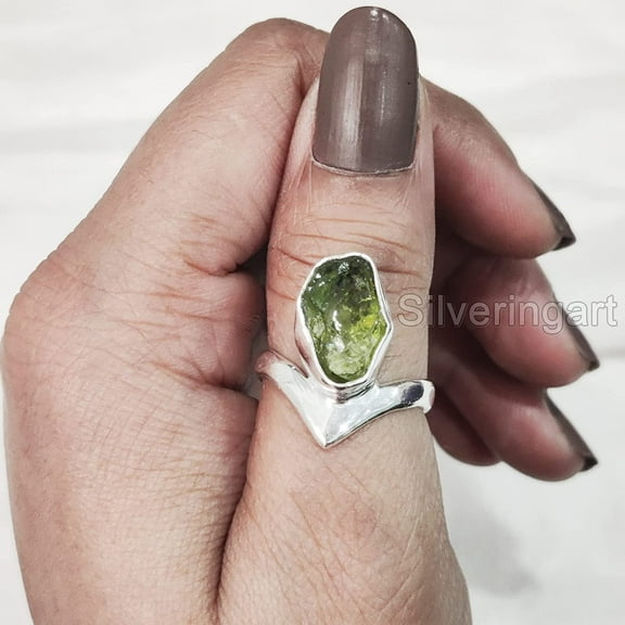 Natural Peridot Ring, Rough Peridot Gemstone Ring, August Birthstone, Crown V Ring, 925 Sterling Silver, Womens Ring, Christmas, Thanksgiving, Handmade, Statement Jewelry, Rough Gemstone Jewelry