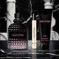 thumbnail image 4 of Set de regalo Valentino Uomo Born In Roma (Eau de Parfum 3.4 fl. oz Gel de ducha 2.5 fl. oz Eau de Parfum Mini 0.34 fl. ozl), 4 of 4