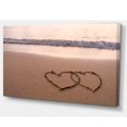 thumbnail image 2 of Deux Cœurs Dessinés sur la Plage, 2 of 3