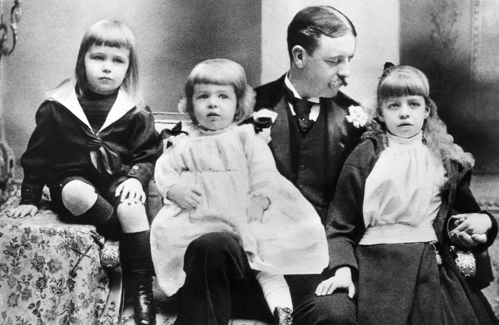 Eleanor Roosevelt As A Six Year Old Girl (Right) History (24 x 18 ...