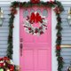 thumbnail image 5 of Fiudx Liquidación de ofertas flash Adornos navideños para puertas, coronas, bolas navideñas, ramitas de cedro, agujas y bayas rojas para puertas, ventanas, decoración exterior del hogar, 5 of 6