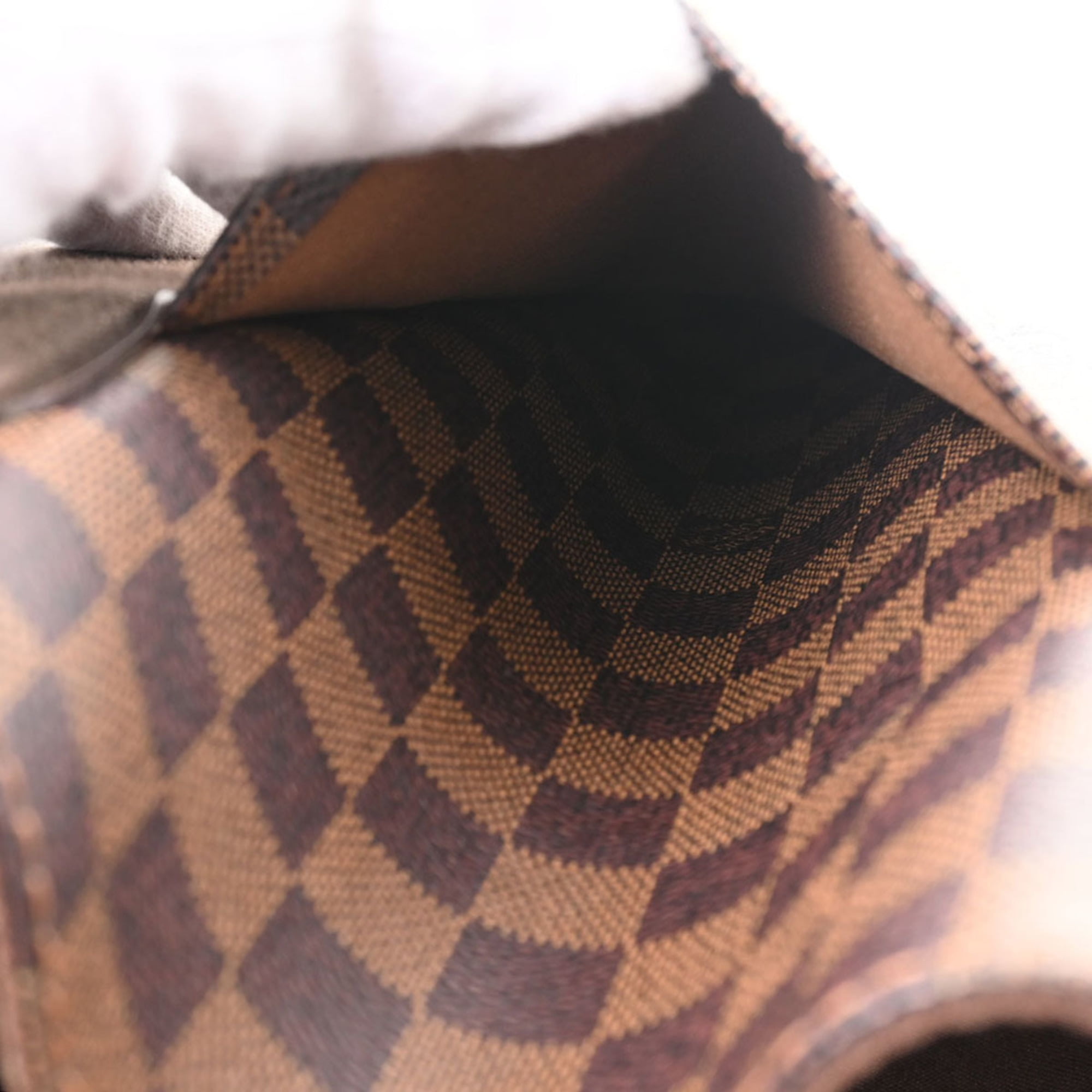 Alto cloth handbag Louis Vuitton Brown in Cloth - 25278253