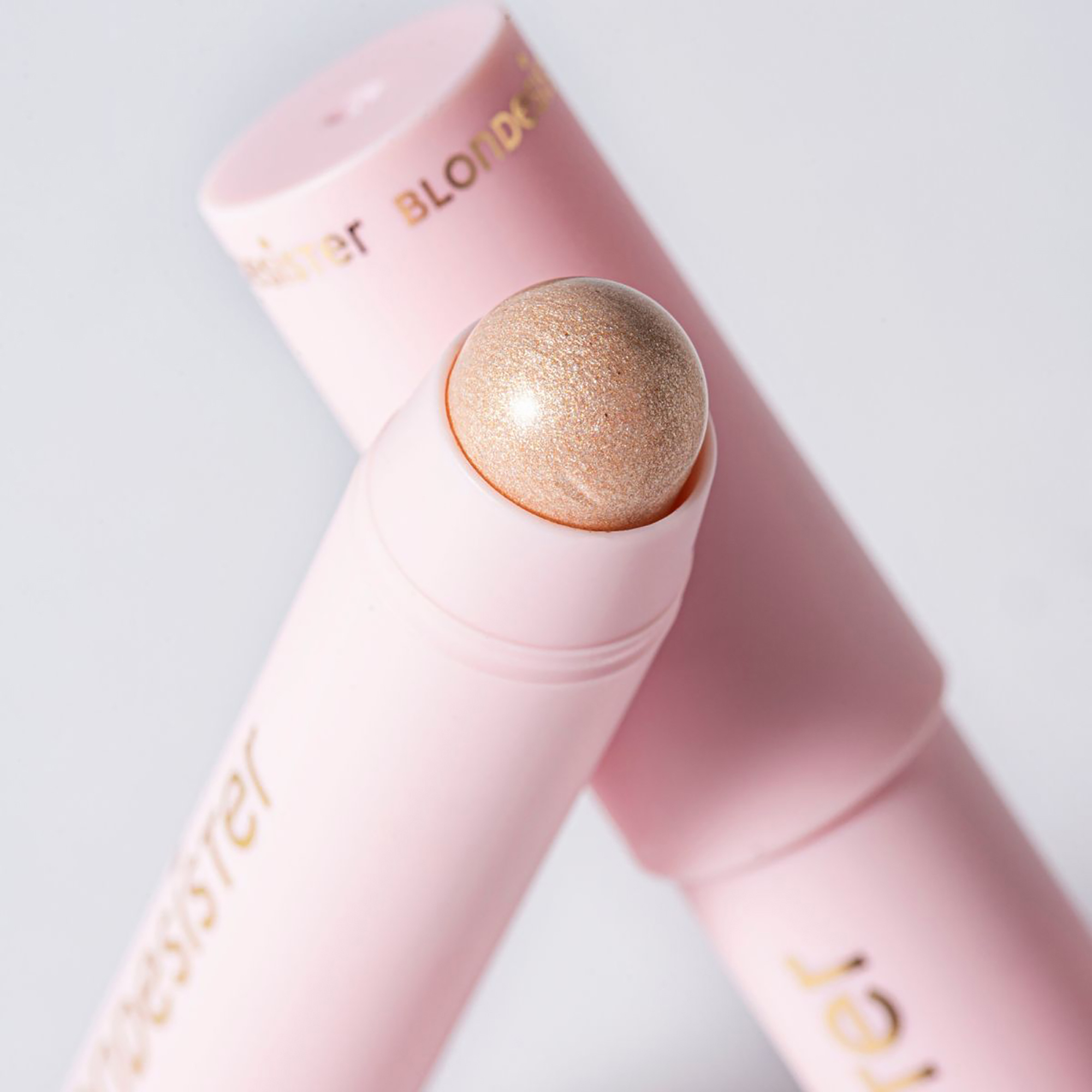 Blondesister Glow Highlighter, Highlighter Makeup, Crystal Mood, 0.1 oz