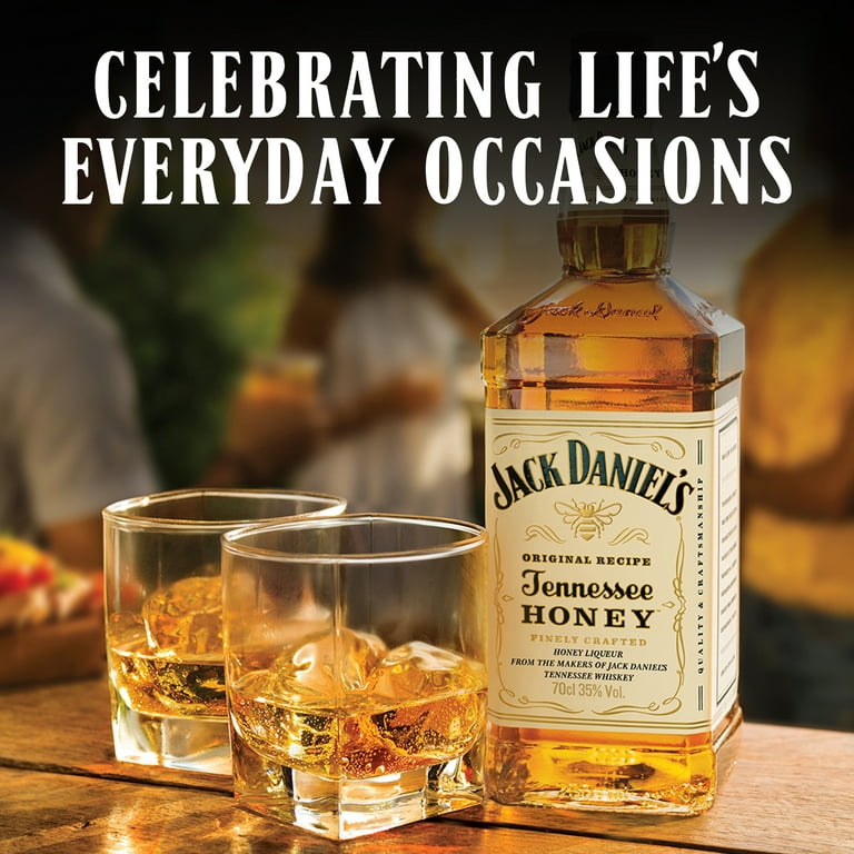 Jack Daniel's Tennessee Honey Flavored Whiskey w/2 Rocks Glasses
