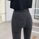 thumbnail image 2 of Pantalones vaqueros de cintura alta con bolsillos para mujer, Vaqueros ajustados de color negro con cremallera, ropa de calle informal recta, moda coreana, Otoño, nuevo, 2 of 5