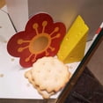 thumbnail image 4 of Woeilo Coussins Décoratifs 3D Doux en Forme de Biscuits Gazeux Simulés, Coussin en Forme de Nourriture Amusante, Coussin de Siège, Déco Maison (Rond) (P001), 4 of 4