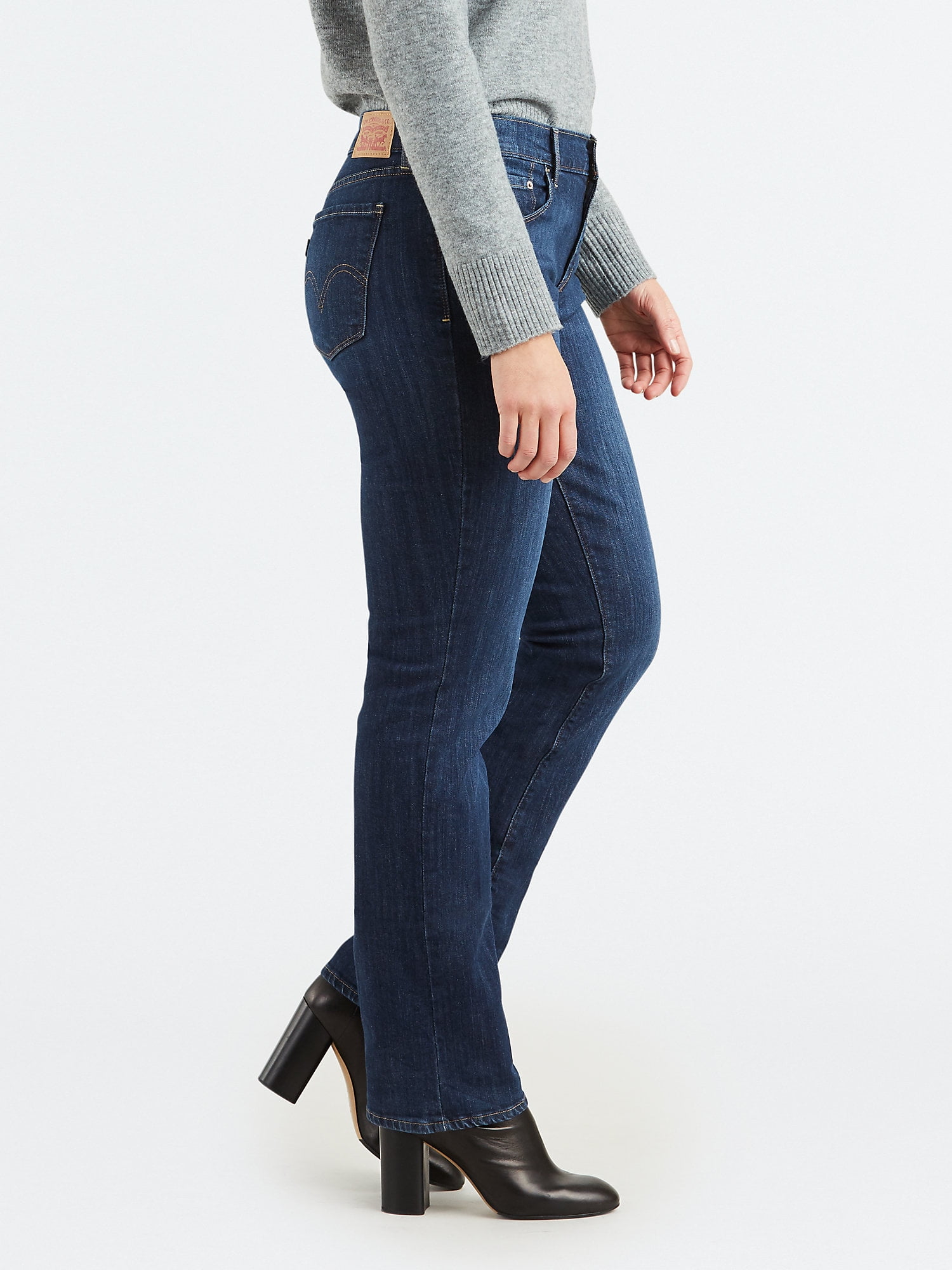 Levi's Women's 505 Straight Jeans 