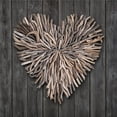 thumbnail image 1 of Creative Co-Op Driftwood Mural en Forme de Cœur, 1 of 5