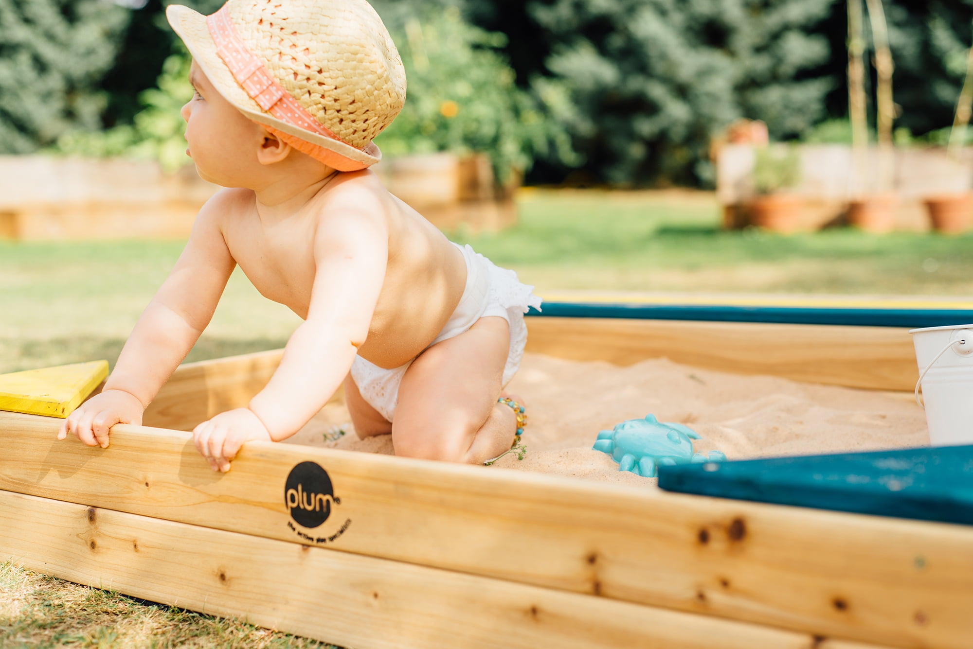 plum toys sand pit