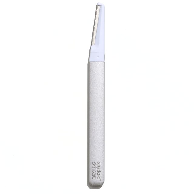 Herramienta exfoliante facial Dermaplaning StackedSkincare