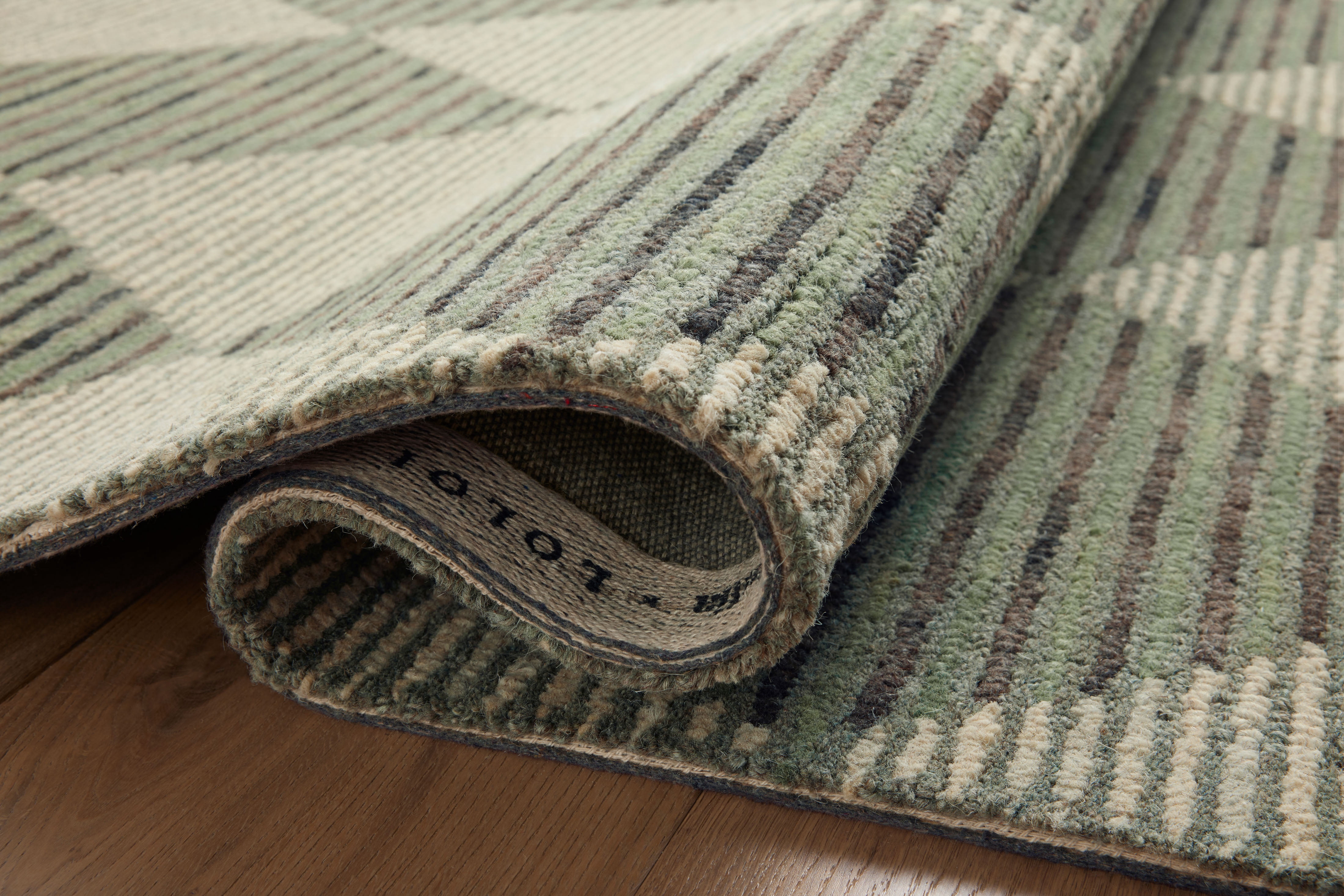 Chris Loves Julia x LoloiFrancis Spa / Granite 2'-3" x 3'-9" Accent Rug