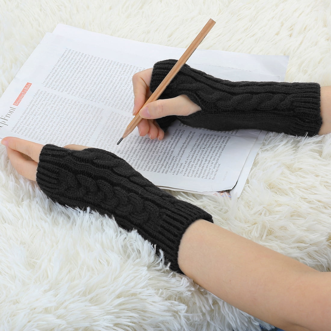 Unique Bargains One Pair Knitted Ribbed Thumb Hole Design Warm Gloves for Unisex