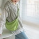 thumbnail image 4 of Bolso de hombro tipo mensajero de PU suave para estudiantes femeninas, bolso de hombro tipo mensajero de nicho, para otoño e invierno, que combina con todo, 4 of 5