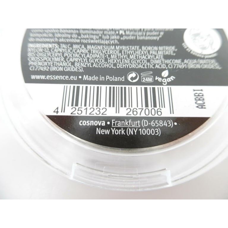 essence Brighten Up! Banana Powder | Mattifying Translucent Powder