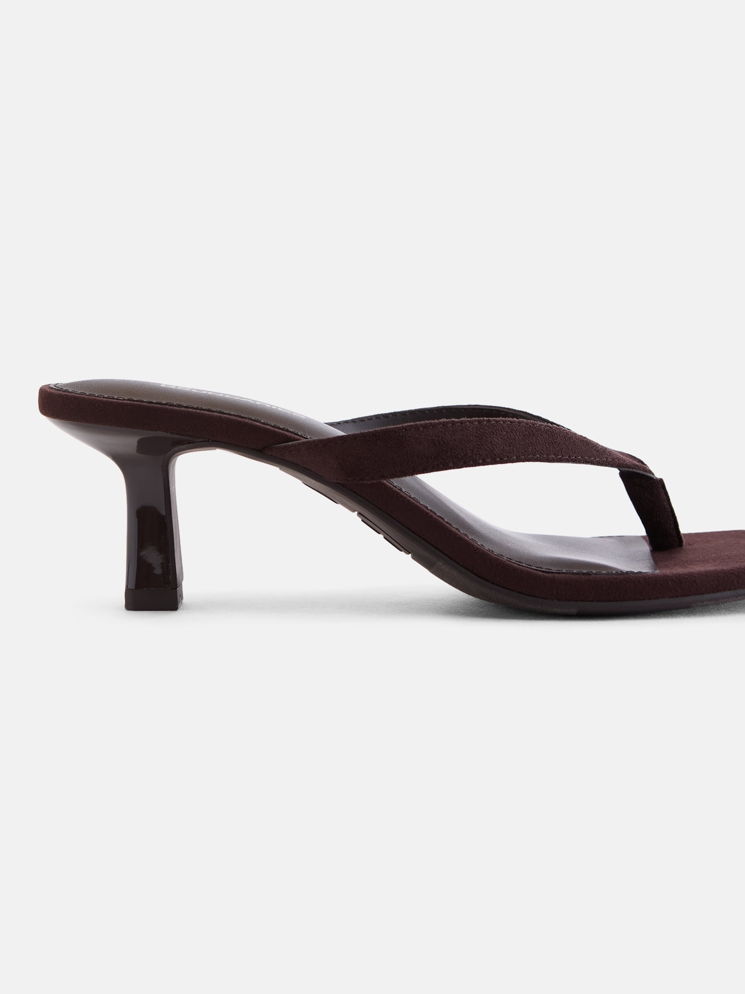 No Boundaries Women's Kitten Heel Thong Sandals