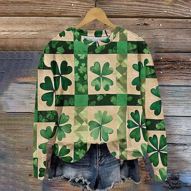 Xuyuer St. Patrick's Day Round Neck Sweatshirt for Women Lucky Shamrock Long Sleeve Shirt Ireland Gift Clover Print Fit Casual Pullover Fashion Loose Tops