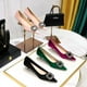 thumbnail image 2 of Estilo De Mujer Con Tacones Medios De Banquete Finos De Gamuza Boca Baja Punta Puntiaguda Engrosada Metal Agua Diamante Botón Zapatos De Mujer, 2 of 5