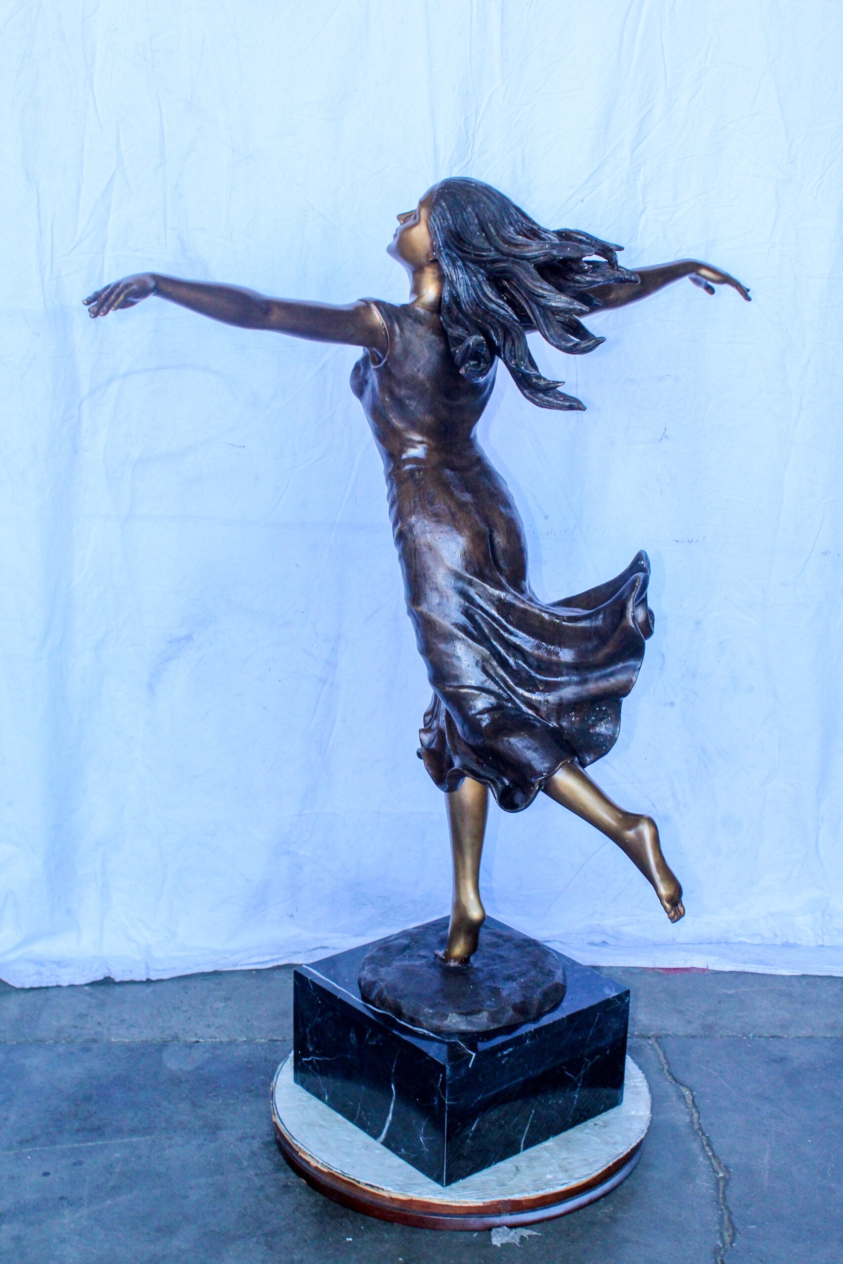 Nifao Bronze Statue, Girl Running in the Wind, Dynamic Art – Outdoor Garden Decor Sculpture, 46"L x 27"W x 57"H