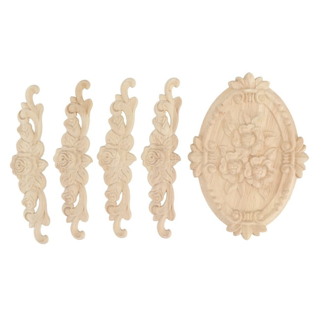 Tallas de madera ornamentadas para acentuar la puerta del gabinete: revestimientos de esquina clásicos con elegancia europea