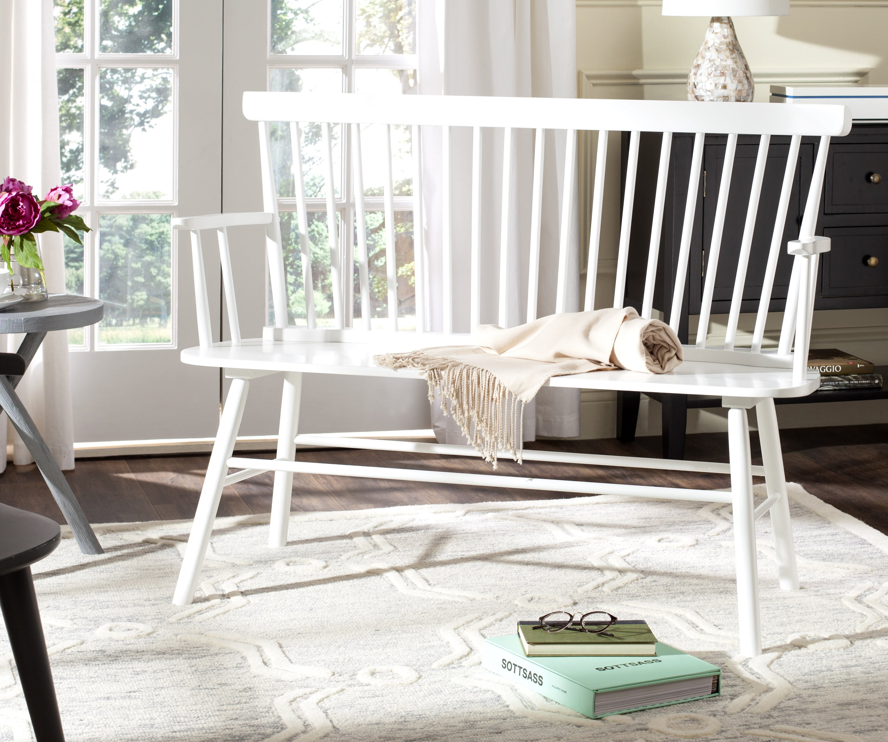 Safavieh Addison Contemporary Solid Spindle back Settee - Walmart.com