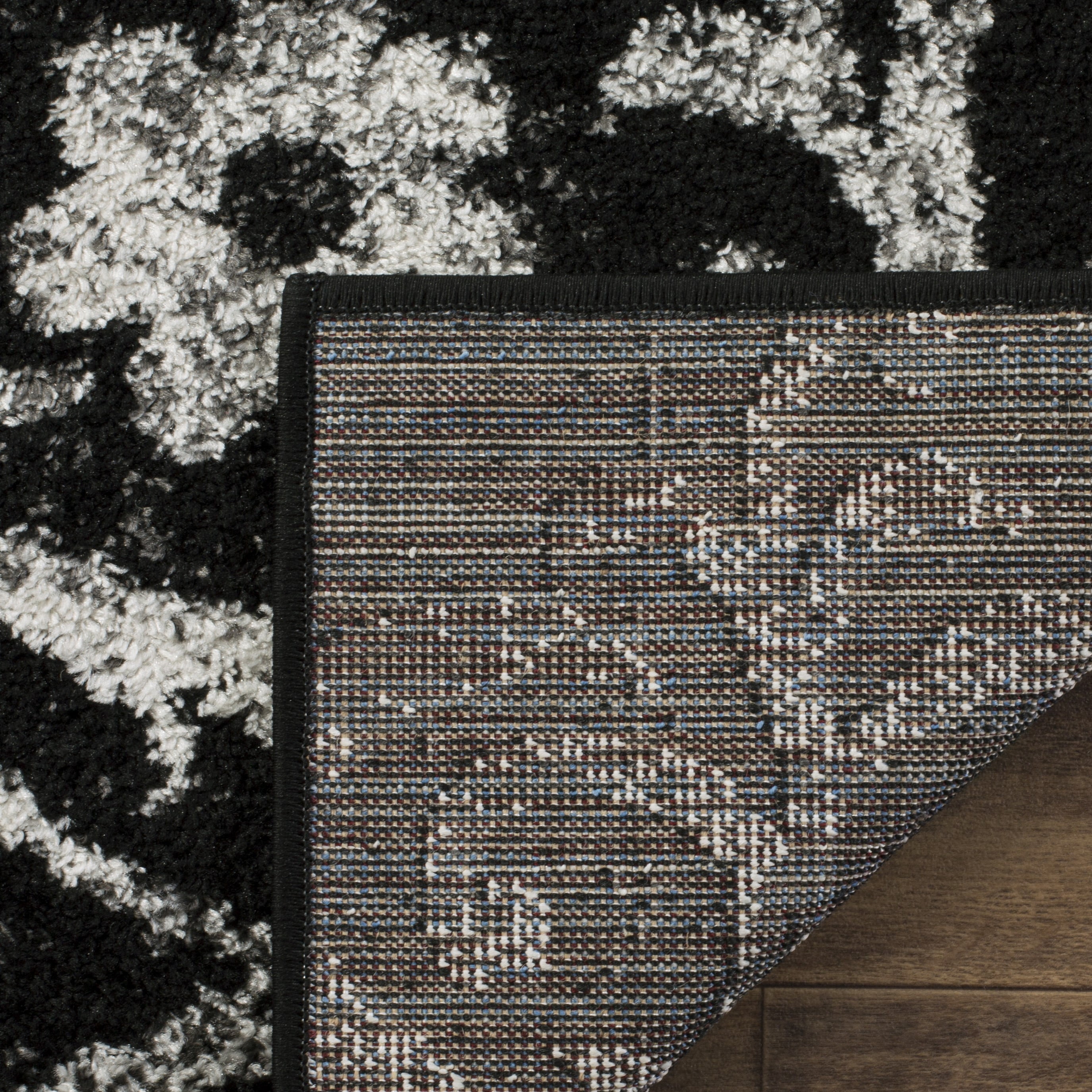 SAFAVIEH Adirondack Hortense Floral Runner Rug, Black/Silver, 2'6" x 12'