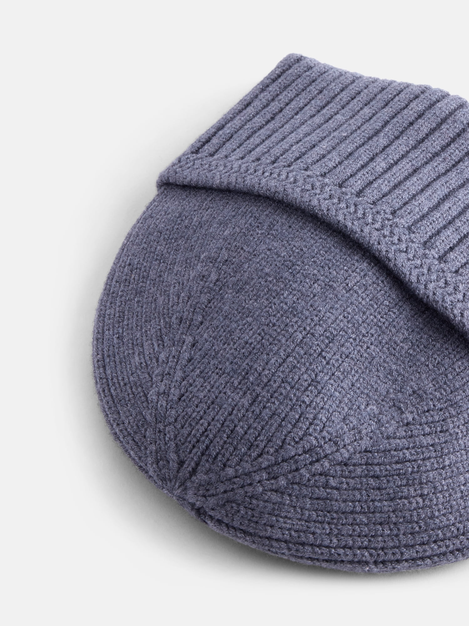 Scenario Women's Ribbed Beanie, Charcoal Grey Heather