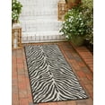 thumbnail image 4 of Unique Loom Outdoor Safari Collection Area Rug - Tsavo (2' 7" x 10' Runner White/Black), 4 of 12