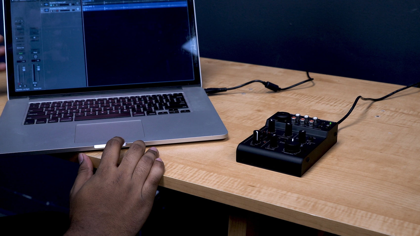Rockville 1-Person Podcast Podcasting Recording Kit w/RCM Mic+Boom+Headphones