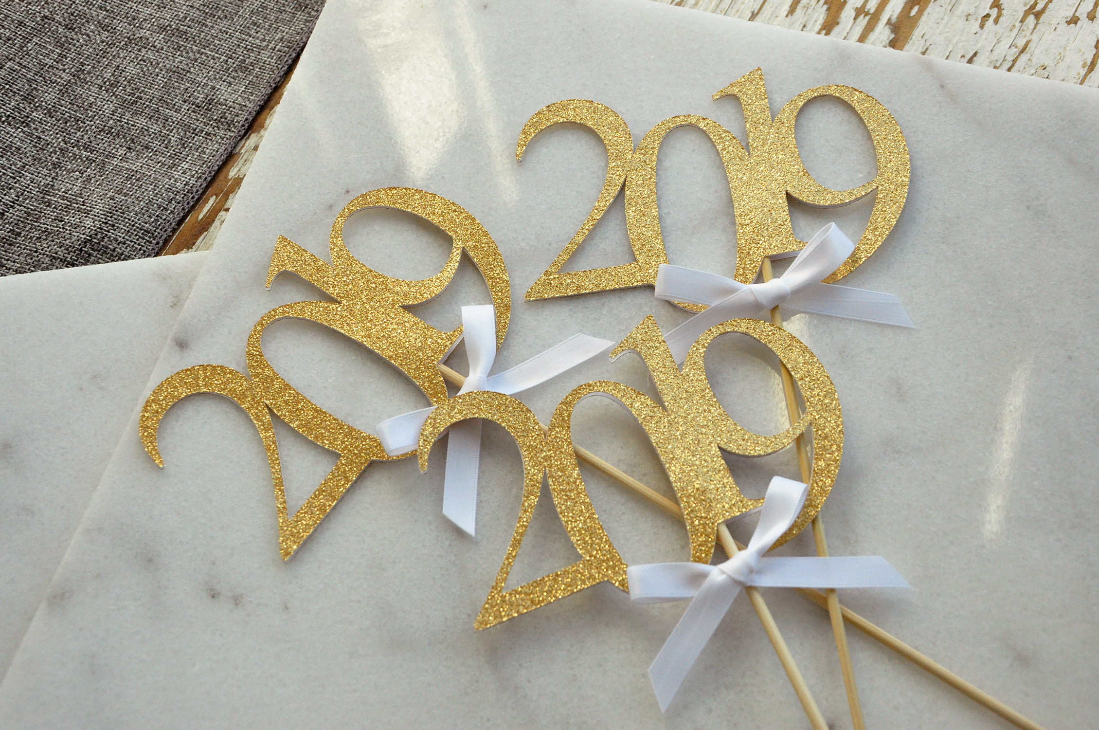 3 Single - 2019 Wands Graduation Centerpiece 2019 Wands with White Bows. Silver 2019 Graduation Centerpiece Sticks with Bows. 