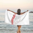 thumbnail image 3 of Peligrosamente sobreeducados - Graduado universitario Doctorado Toalla de playa Toallas de baño de microfibra Manta de playa suave Para desfiles Natación Yoga Mujeres Hombres, 3 of 4