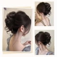 thumbnail image 4 of Pièce de Cheveux Synthétique Désordonnée Chouchou pour Femmes, Extension de Cheveux Queue de Cheval Chignon Ondulée, Chignon Naturel Ébouriffé, Facile à Fixer, Légère et Confortable, Blonde, 4 of 8