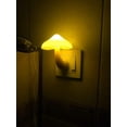 thumbnail image 2 of Luces nocturnas LED con sensor para adultos y niños, luz nocturna con forma de hongo, lámparas de pared enchufables, pasillo, amarillo cálido, 2 of 5