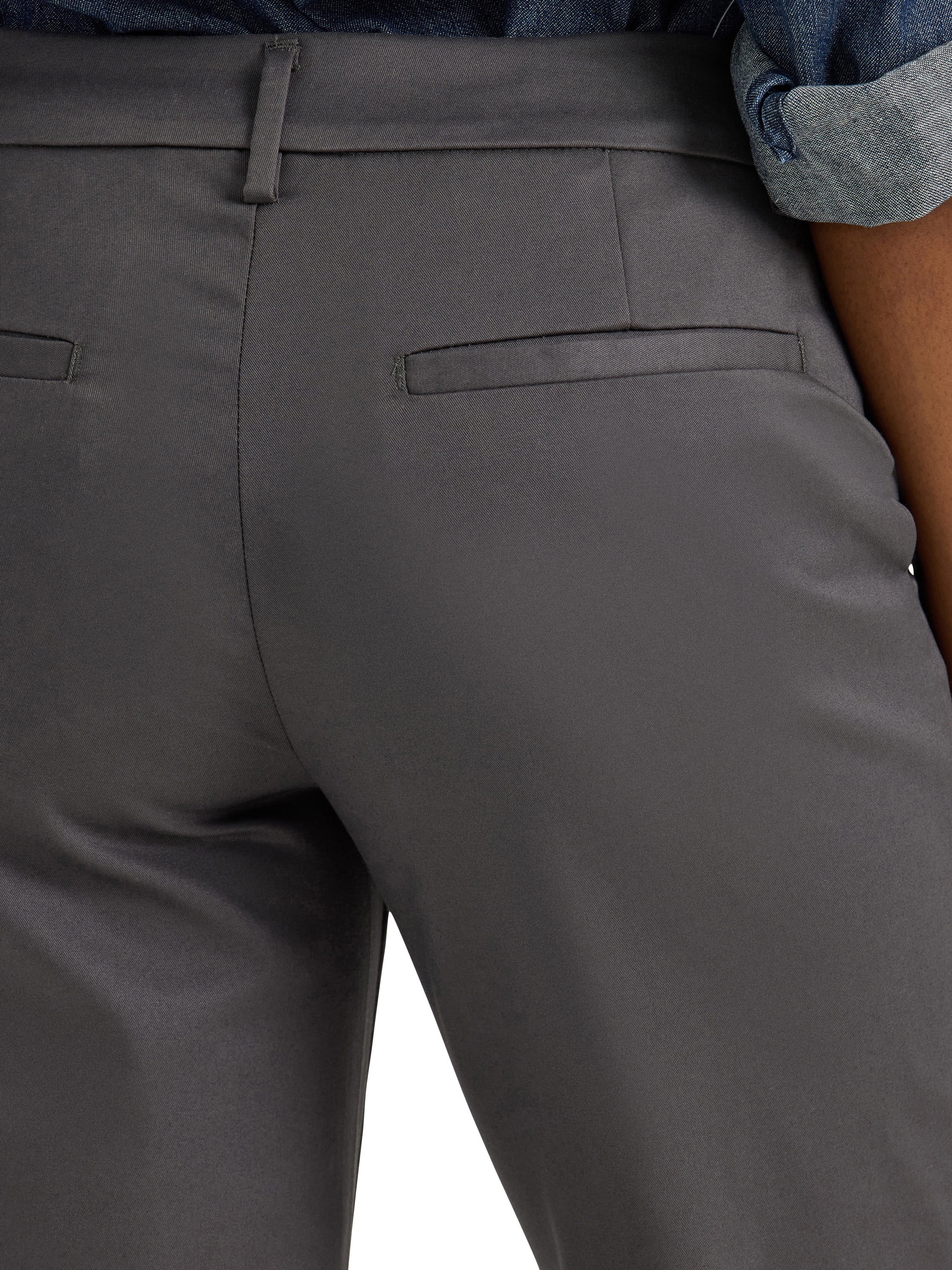 Lee Women's Wrinkle-Free Mid-Rise Bootcut Pant