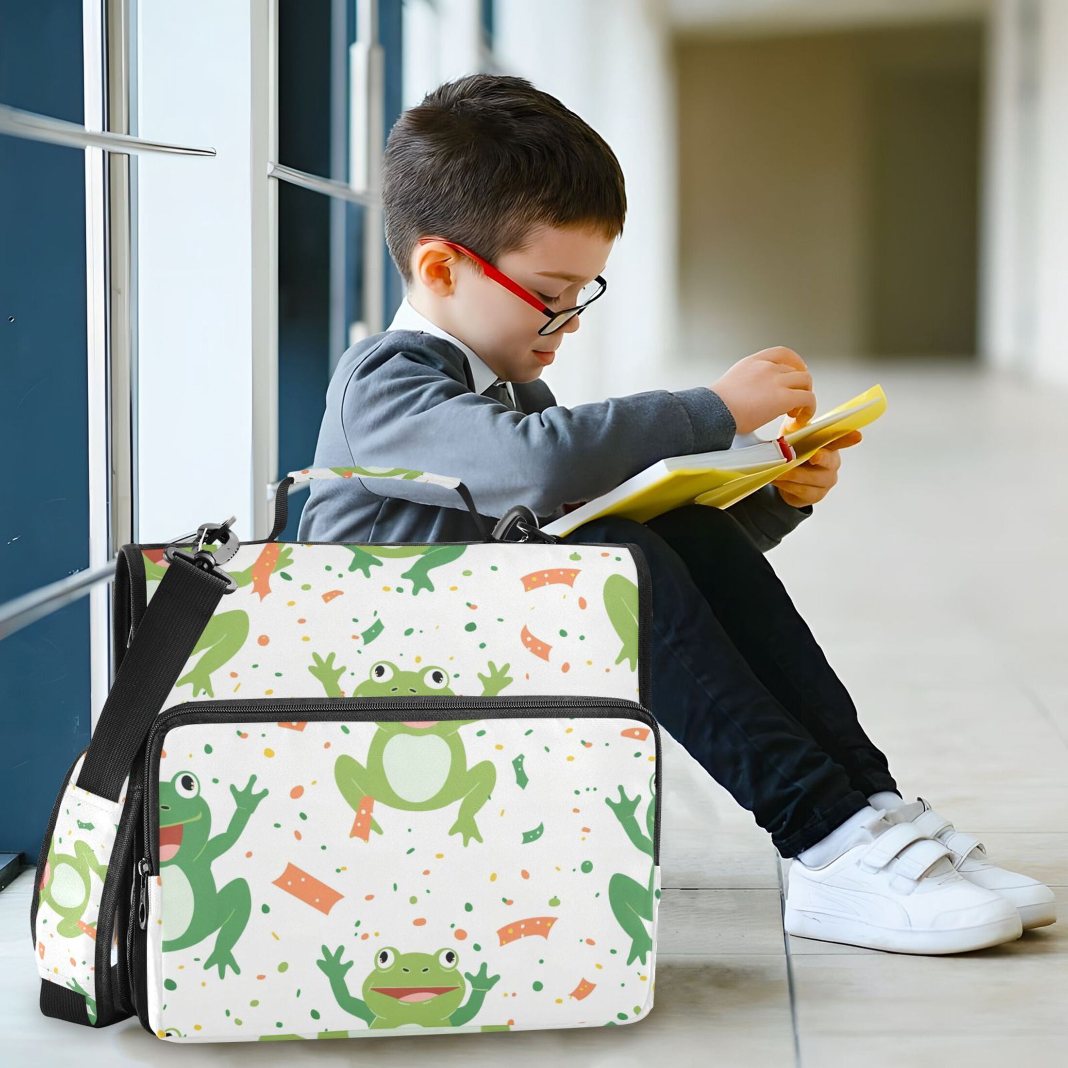3 Ring Zipper Binder with Shoulder Strap Waterproof Trapper Keeper 2 Inch D-Ring 500 Sheets Capacity Cute Cartoon Frogs with Confetti