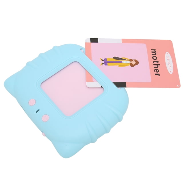 toddler flash cards learning toys educational educational learning toys for toddlers 2-4 years lector electrónico multicolor con carcasa azul ABS, vista frontal cercana con ventana cuadrada rosa, dos botones redondos rosas y puerto de carga; tarjeta doble cara parcialmente expulsada con ilustración y texto "mother"; 112 tarjetas dobles, batería de litio 300 mAh incluida y 5 niveles de volumen; a menudo usado como recurso didáctico portátil para repaso de vocabulario.