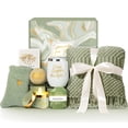 thumbnail image 1 of Canasta de regalo HEIPIZL Set de spa y autocuidado con manta, 1 of 8