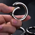 thumbnail image 3 of Porte-clés avec Mousqueton, 30 Mousquetons Ronds, Verrouillage à Ressort, 3 of 5