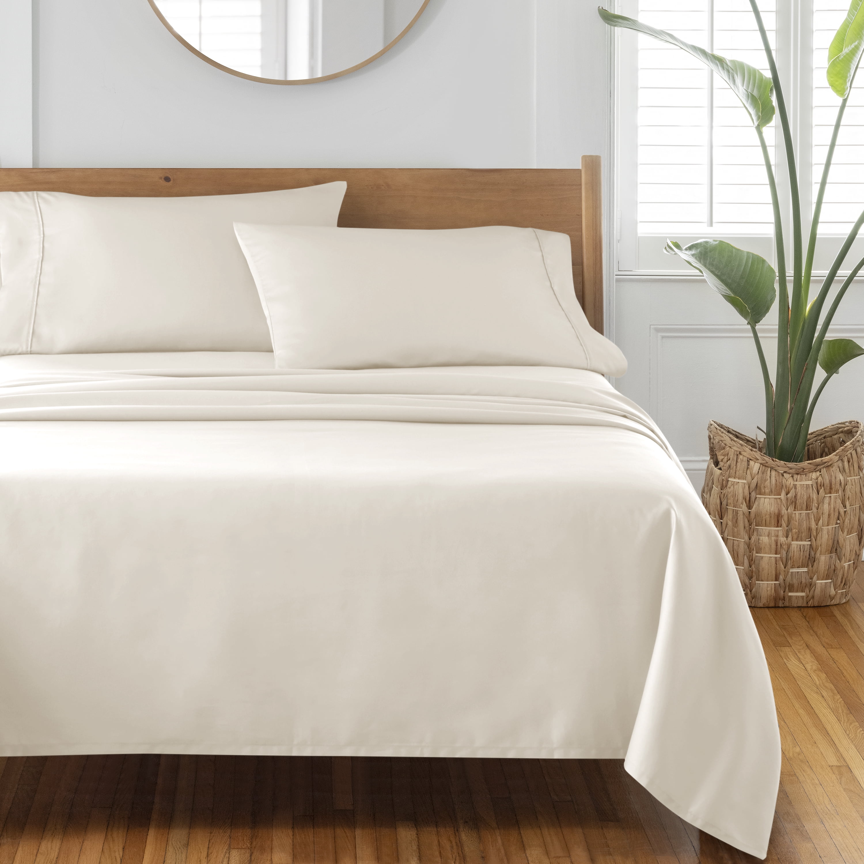 Better Homes & Gardens 4-Piece 300 Thread Count Vanilla Dream Cotton Sateen Bed Sheet Set, Full