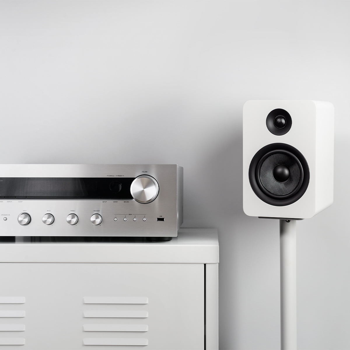 Kanto YUP6 Passive Bookshelf Speakers with 1" Silk Dome Tweeter and 5.25" Kevlar Woofer - Pair (White)
