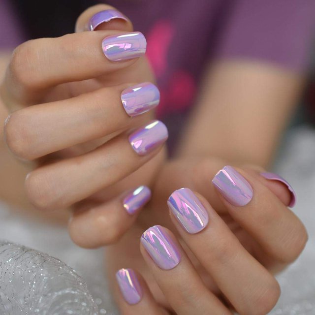 Fantasy Nails Series Pink Purle Short Chrome Holográfico Prensa en las uñas Forma cuadrada natural Consejos de manicura encantadores 24