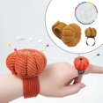 thumbnail image 1 of Alfiletero en forma de calabaza con anillo portátil Macarena Cojín de muñequera Amarillo, 1 of 8