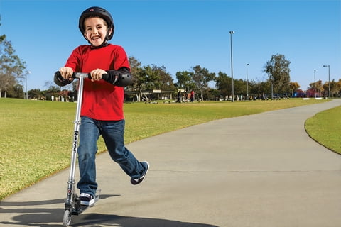 Razor A2 Kick Scooter – Black, Wheelie Bar, Foldable, Lightweight, for Child Ages 5+