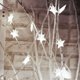 thumbnail image 2 of Cadena de luces LED para decoración de ventanas de bodas y festivales con forma de estrella de perla navideña, 2 of 5