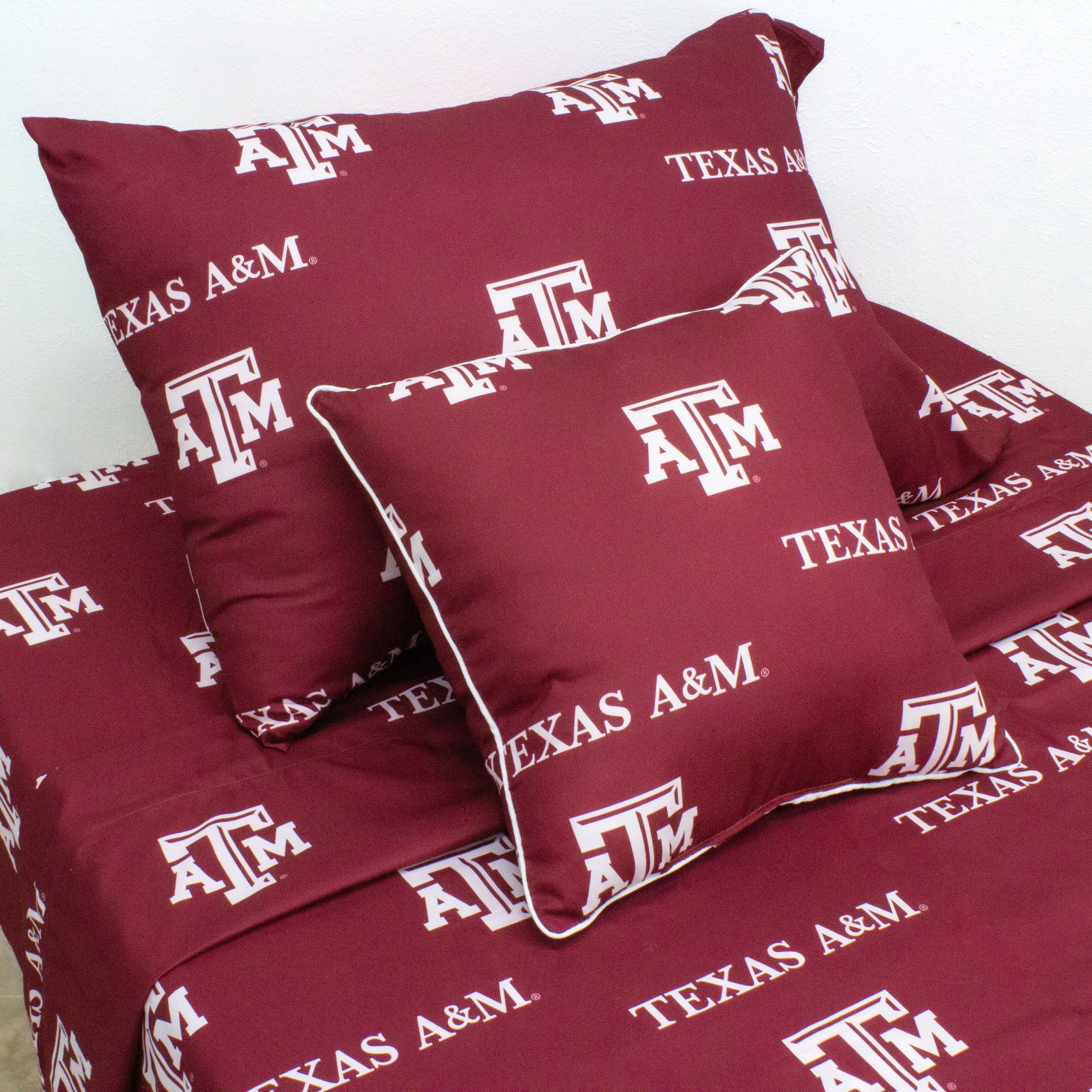 Texas A&M Aggies 16" x 16" Decorative Pillow Pair