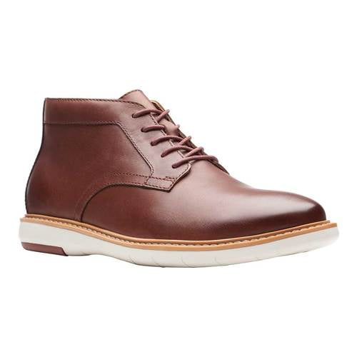 clarks paulson mid chukka boot