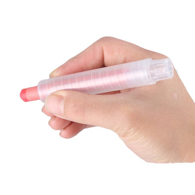 Recibirás 20 piezas de tizas sin polvo, disponibles en 20 soportes de colores diferentes, cantidad suficiente y múltiples colores para satisfacer tus necesidades de escritura o pintura.