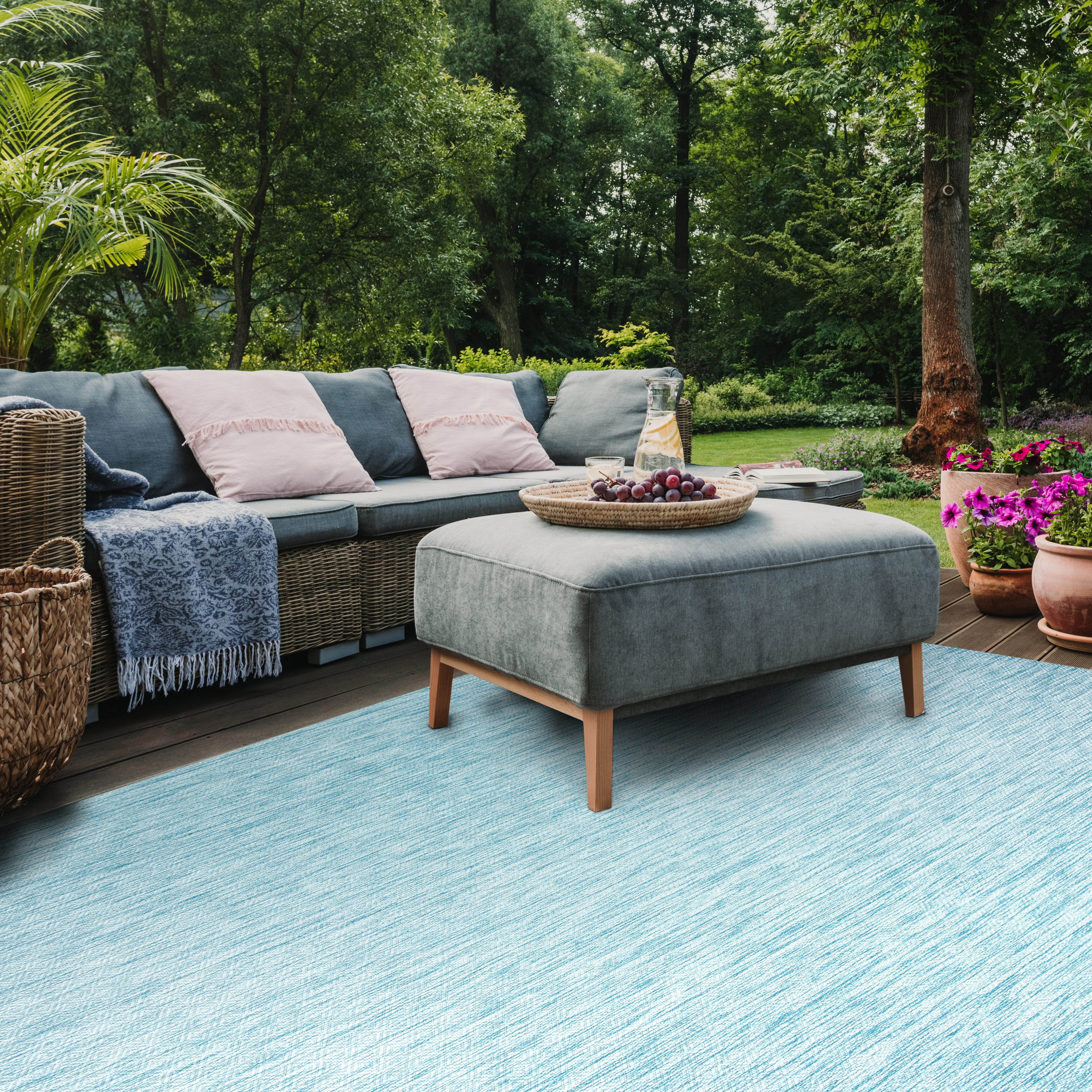 SAFAVIEH Courtyard Mitre Geometric Indoor/Outdoor Area Rug, Aqua/Aqua, 10' x 14'